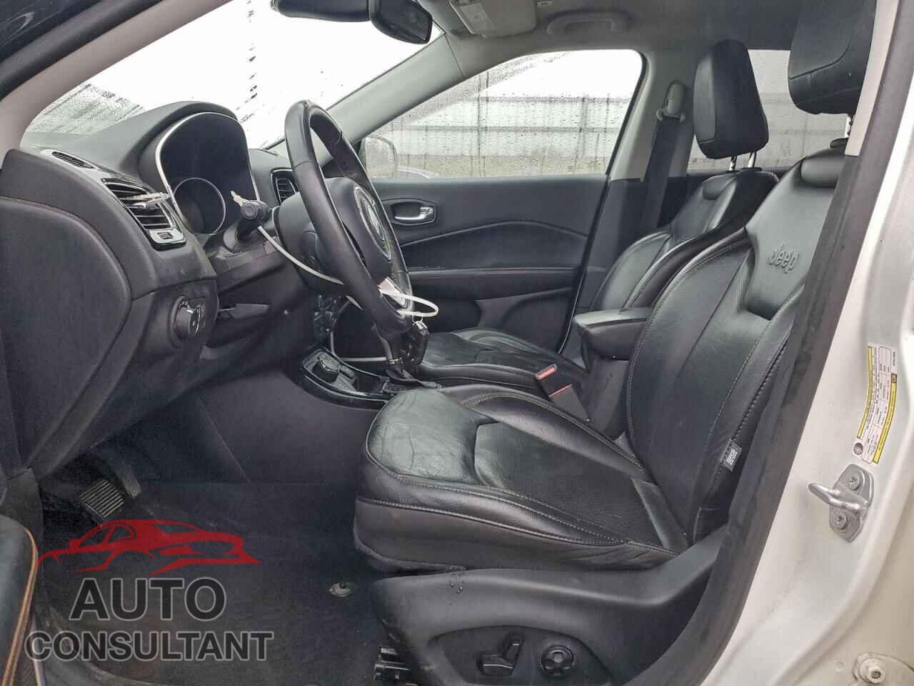 JEEP COMPASS 2019 - 3C4NJDCB3KT641804