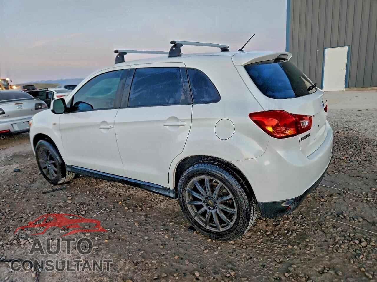 MITSUBISHI OUTLANDER 2015 - 4A4AR3AU2FE015049