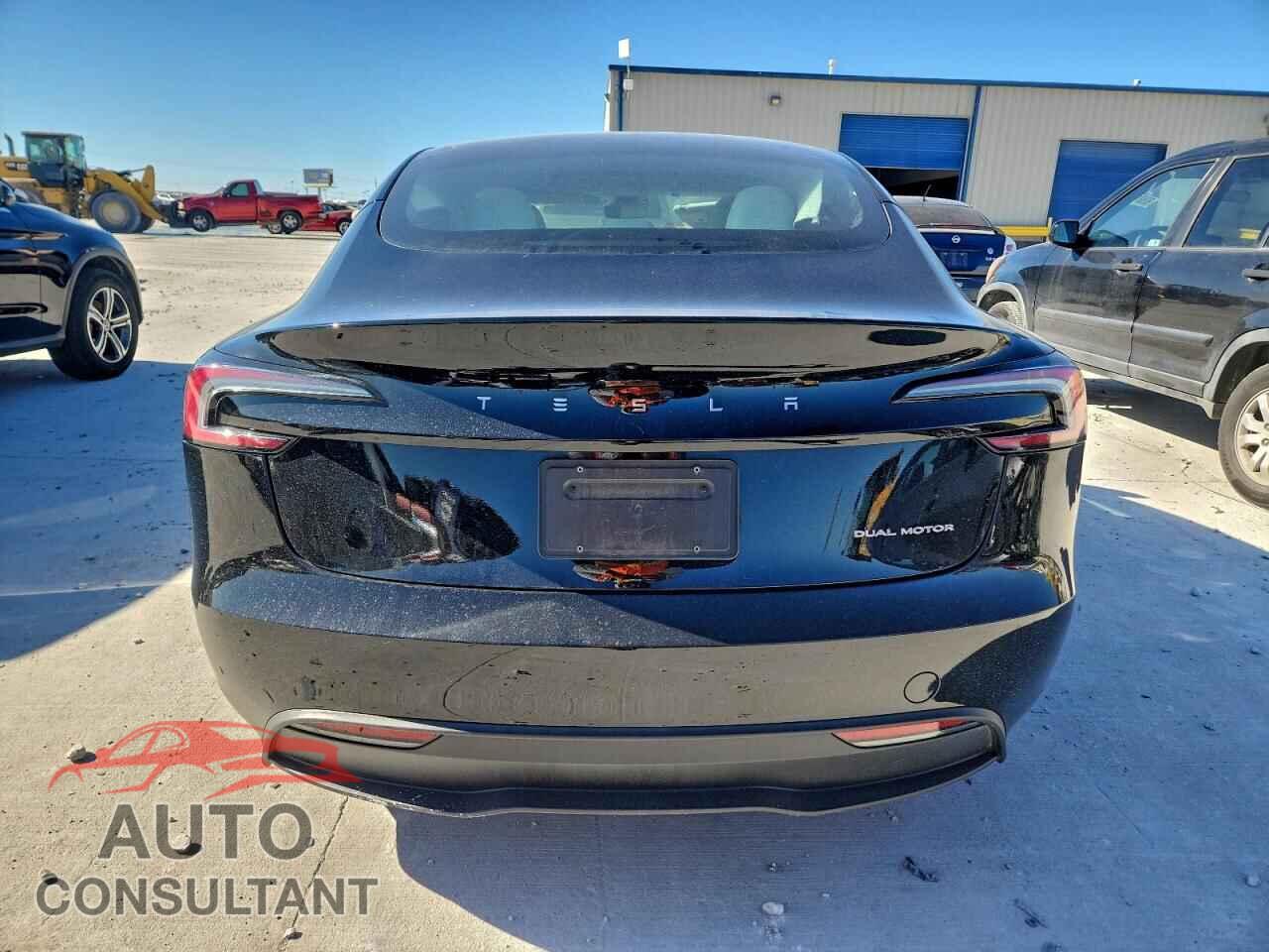 TESLA MODEL 3 2024 - 5YJ3E1EB7RF810979