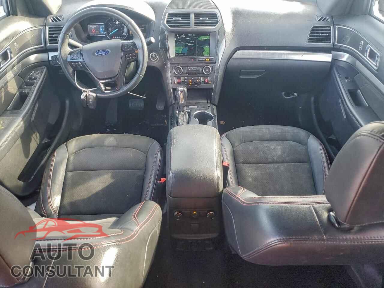 FORD EXPLORER 2018 - 1FM5K8D85JGB28043