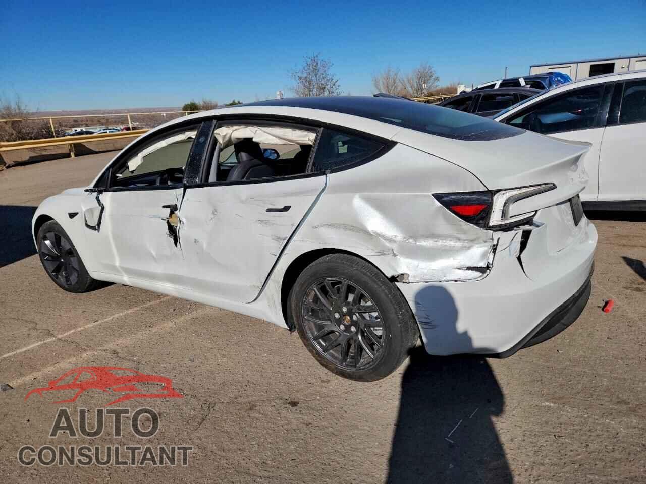 TESLA MODEL 3 2025 - 5YJ3E1EB5SF884021