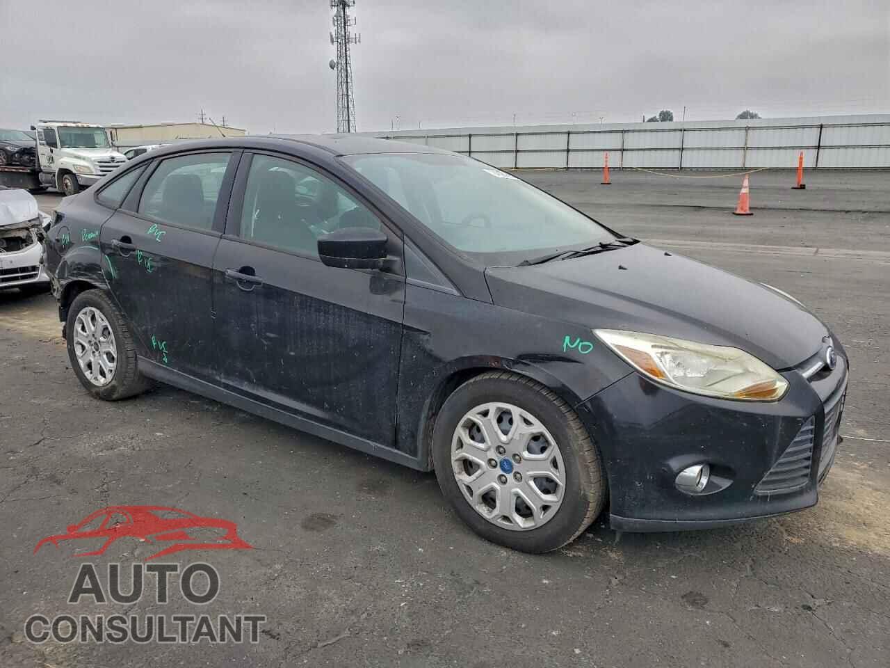 FORD FOCUS 2012 - 1FAHP3F25CL274117