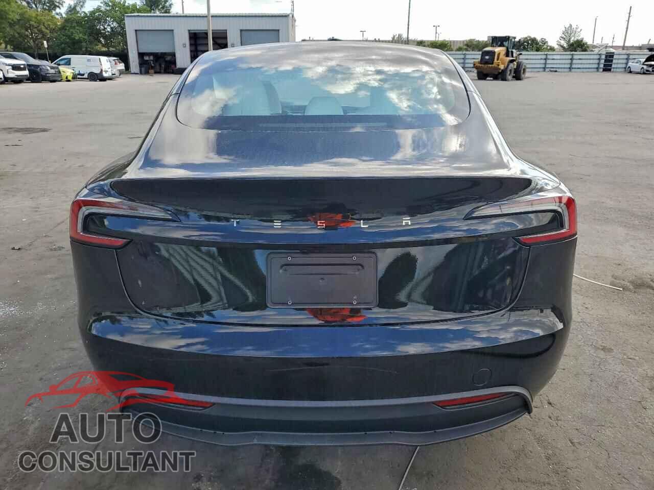 TESLA MODEL 3 2025 - 5YJ3E1EA9SF019706