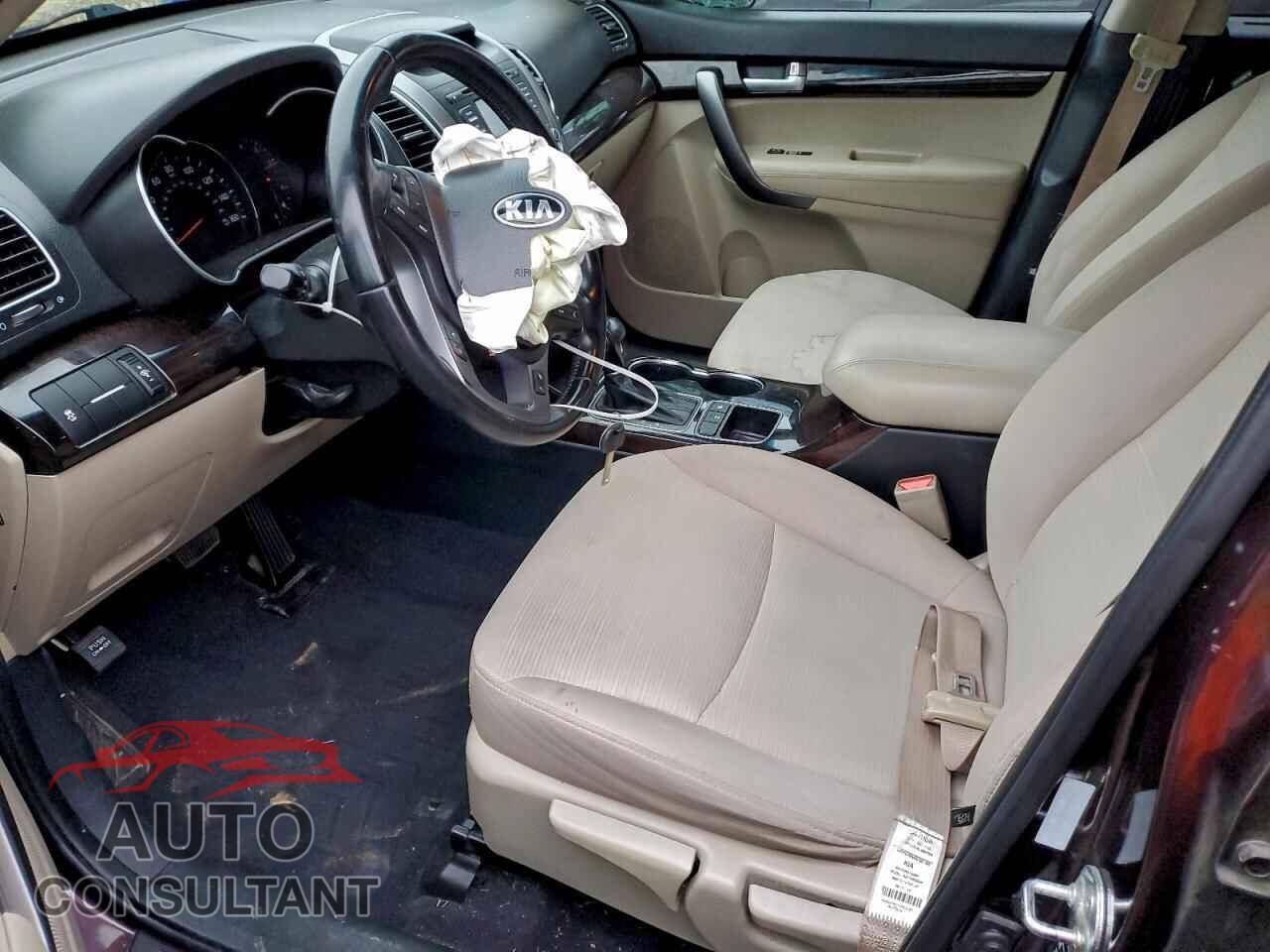 KIA SORENTO 2014 - 5XYKT4A68EG538134