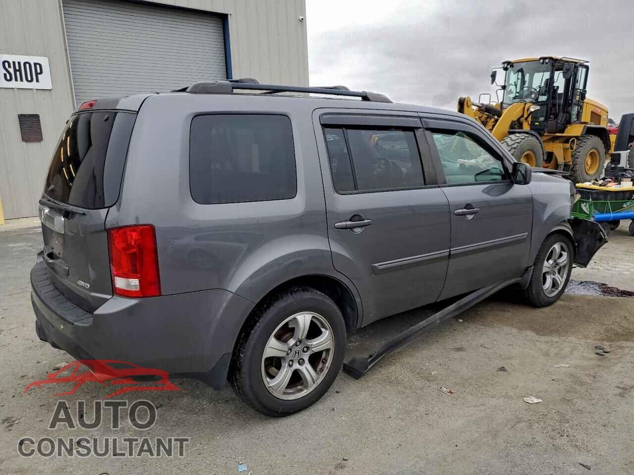 HONDA PILOT 2015 - 5FNYF4H47FB003679