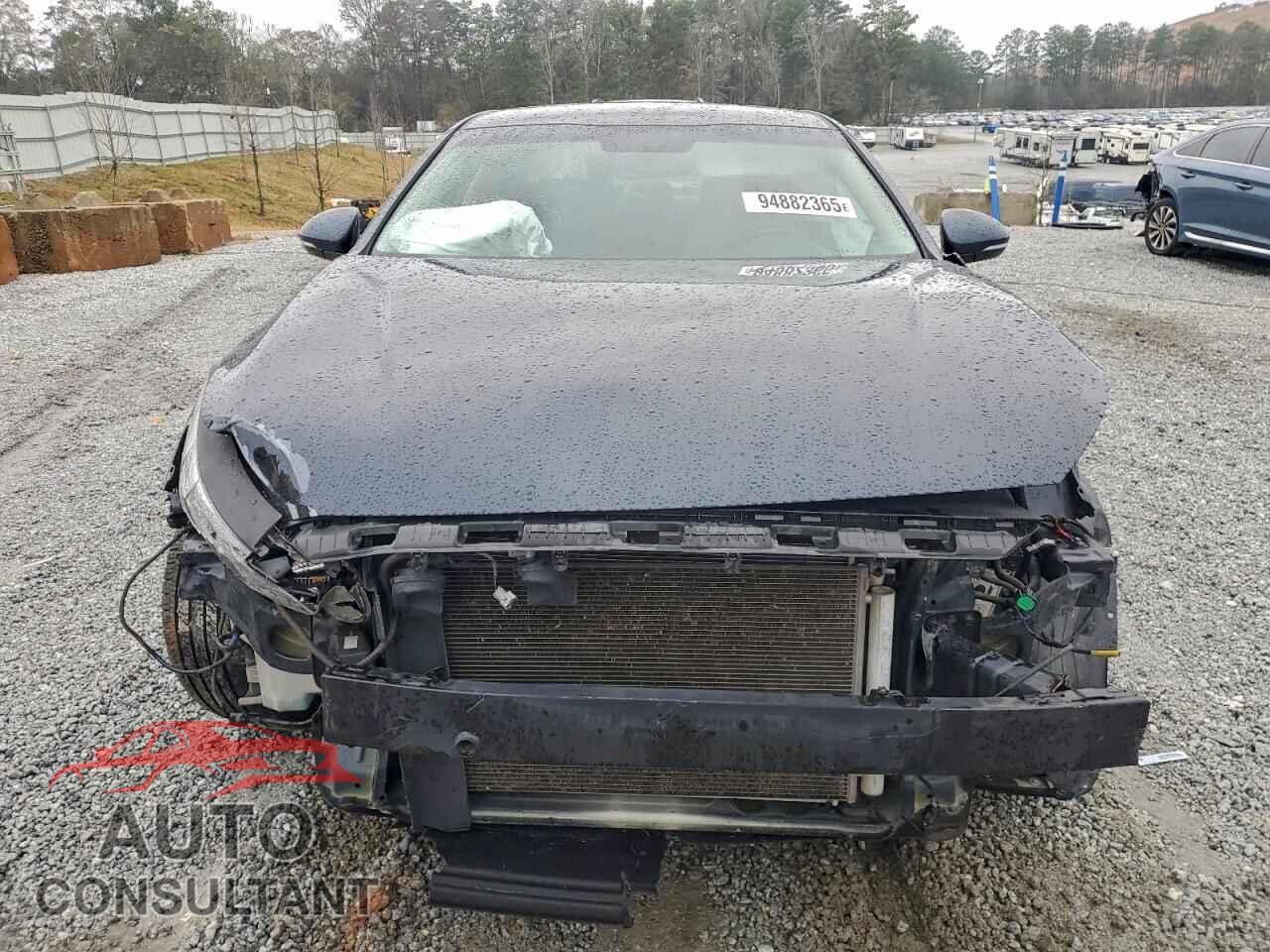 KIA CADENZA 2017 - KNALC4J18H5081005