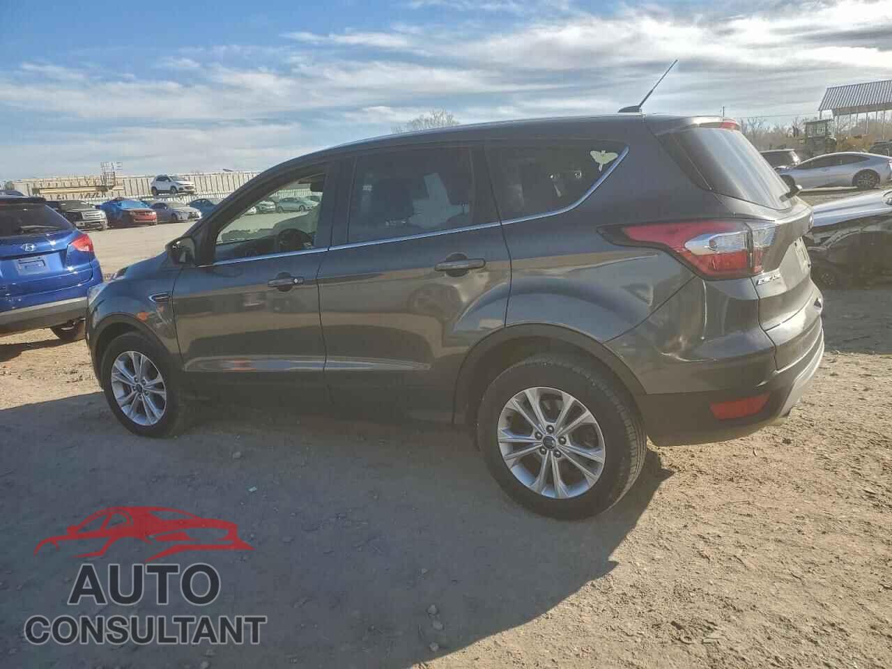 FORD ESCAPE 2017 - 1FMCU0G96HUE53125