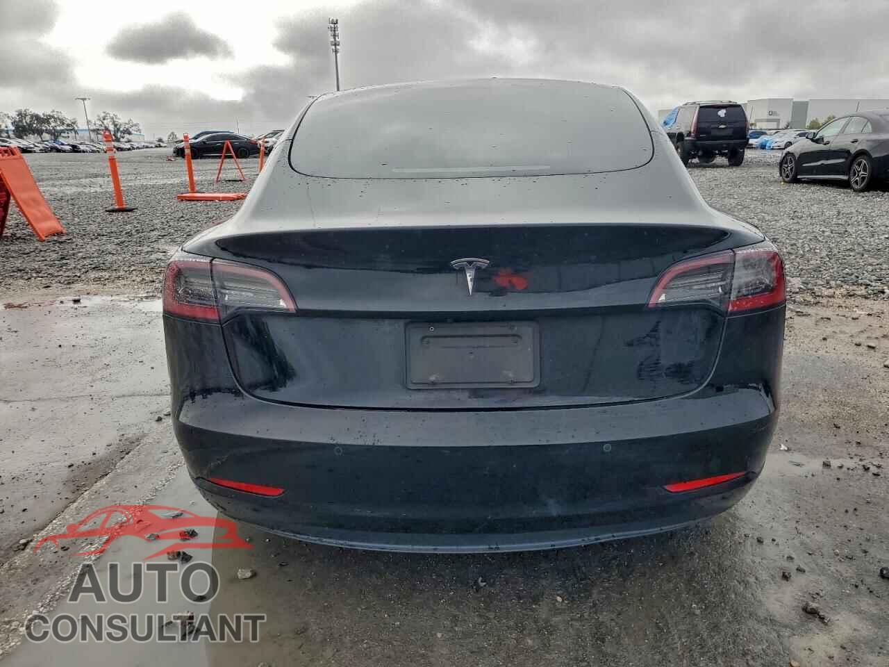 TESLA MODEL 3 2021 - 5YJ3E1EA6MF017544