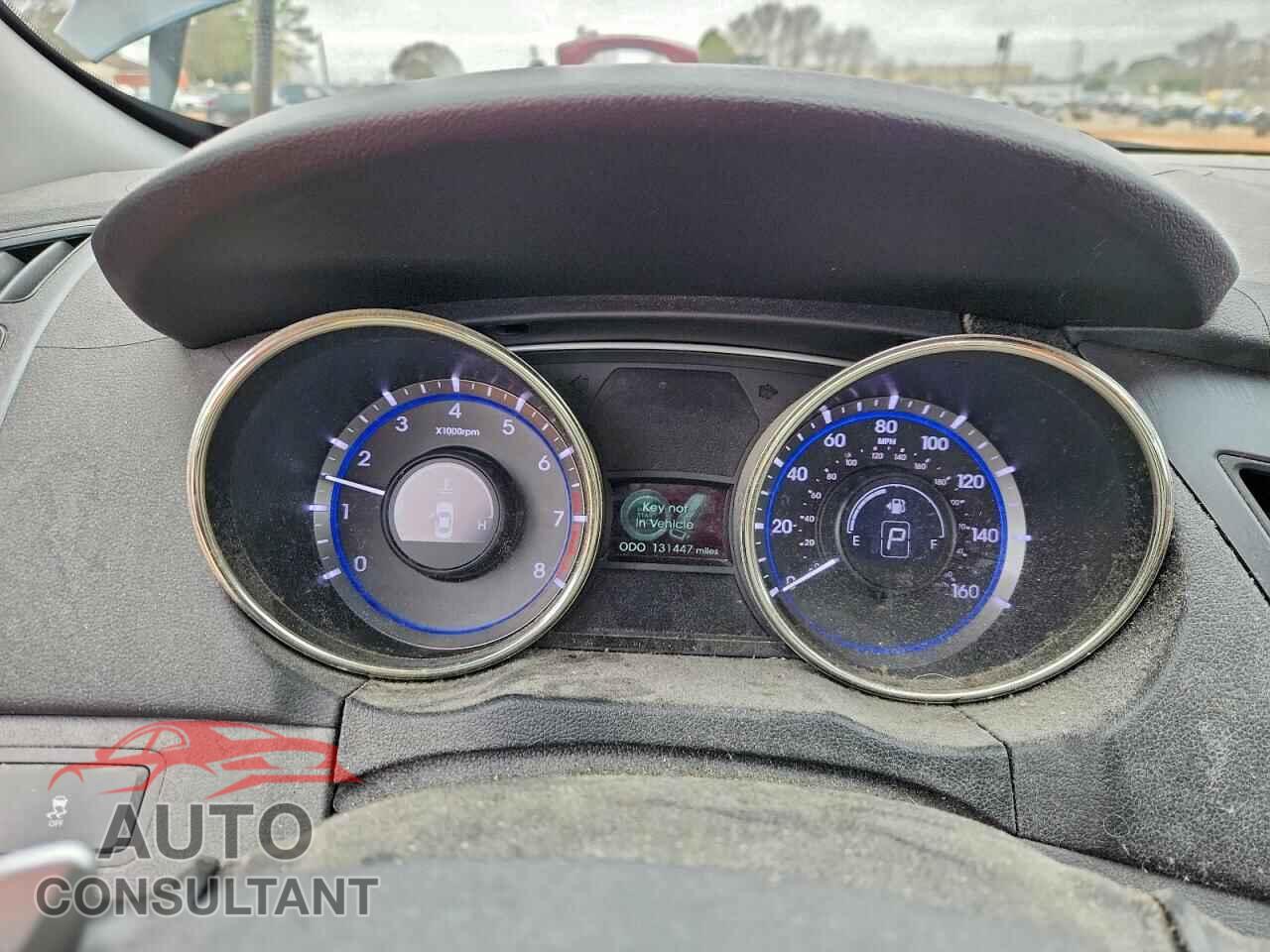 HYUNDAI SONATA 2011 - 5NPEC4AB2BH192547