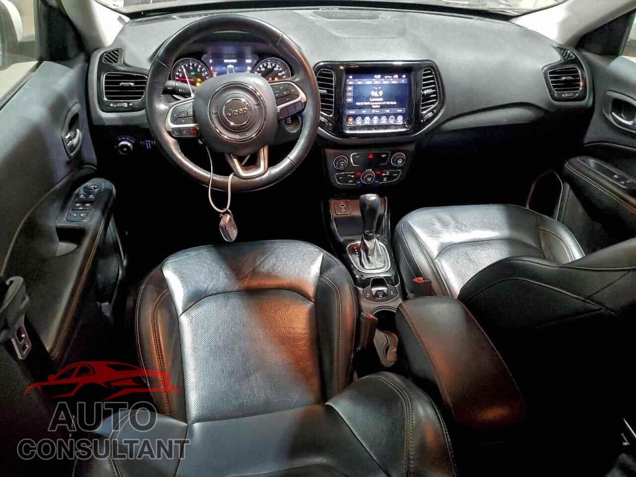 JEEP COMPASS 2019 - 3C4NJCCB9KT659900
