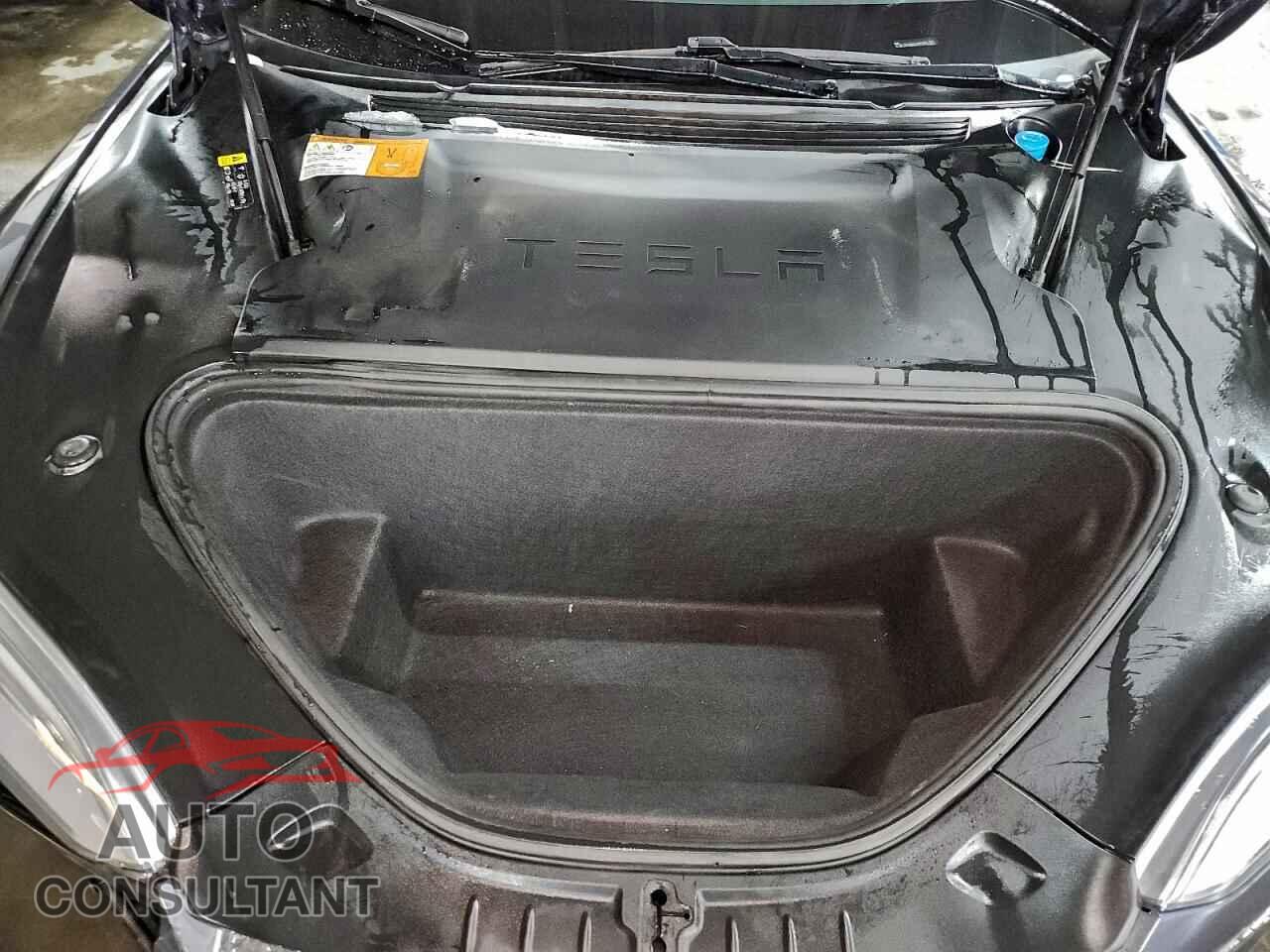 TESLA MODEL S 2018 - 5YJSA1E25JF277073