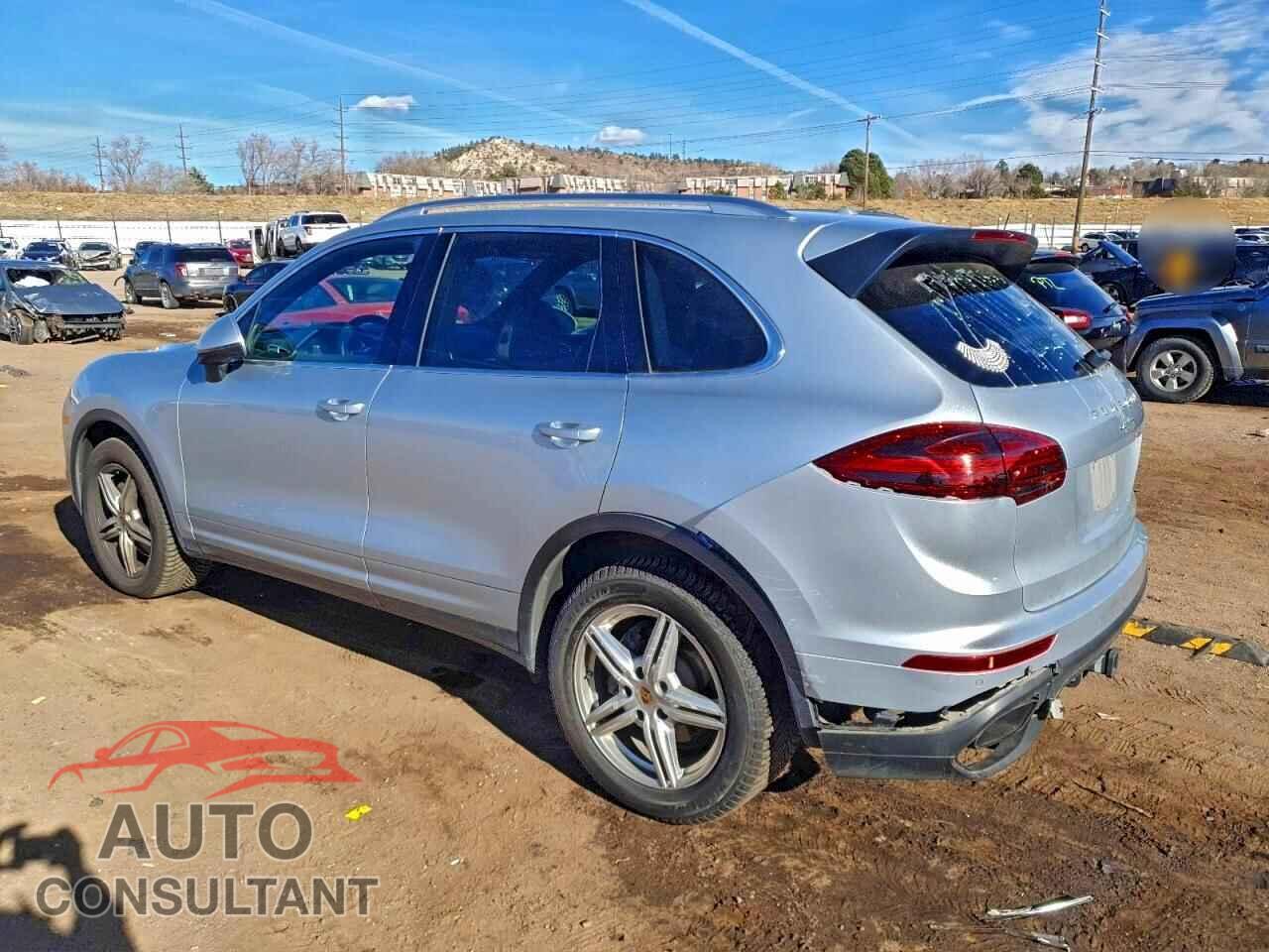 PORSCHE CAYENNE 2016 - WP1AA2A23GLA02975