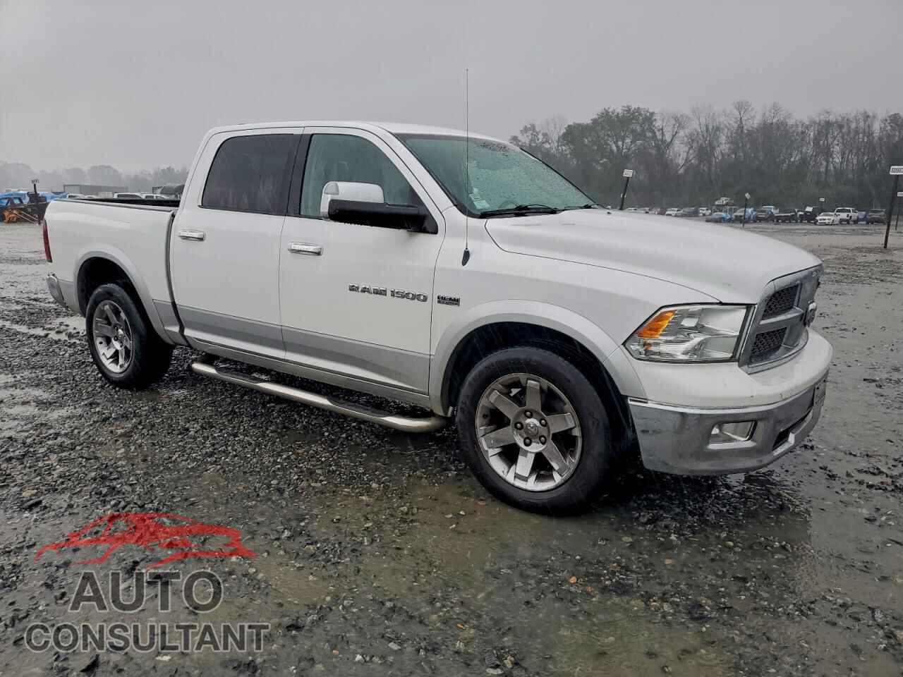 DODGE RAM 1500 2012 - 1C6RD7NTXCS327755