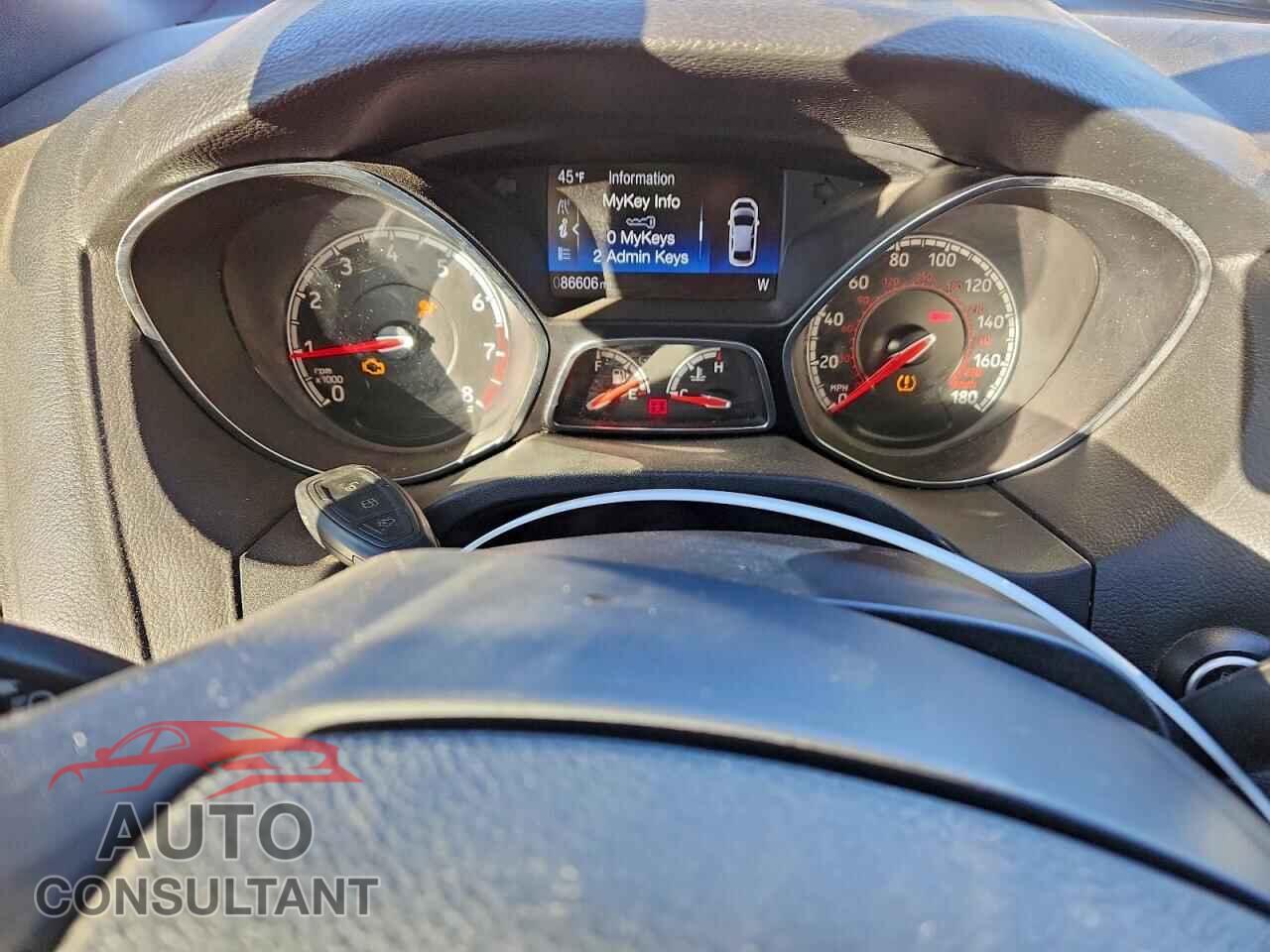 FORD FOCUS 2017 - 1FADP3L96HL307844