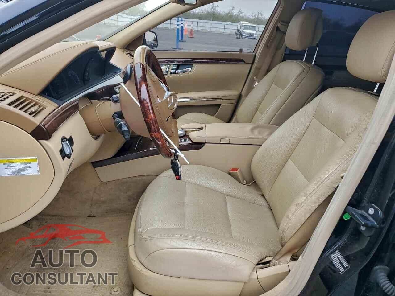 MERCEDES-BENZ S-CLASS 2013 - WDDNG7DB2DA512533