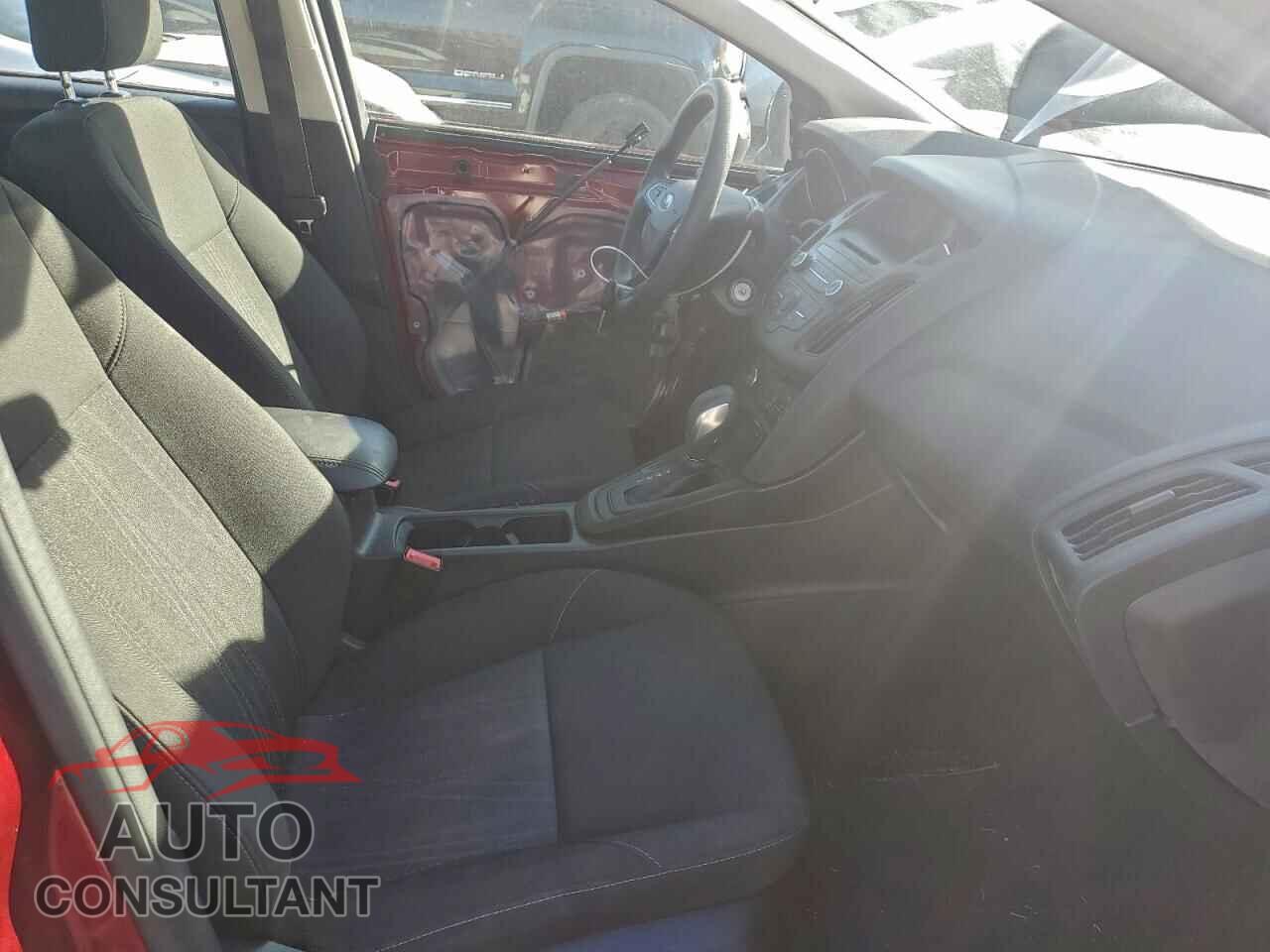 FORD FOCUS 2017 - 1FADP3F23HL336331