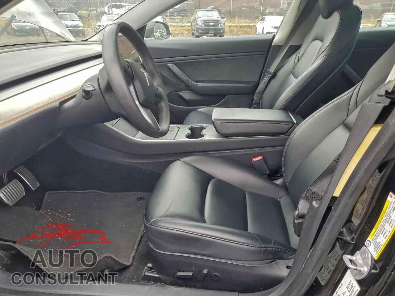 TESLA MODEL 3 2019 - 5YJ3E1EB4KF442377