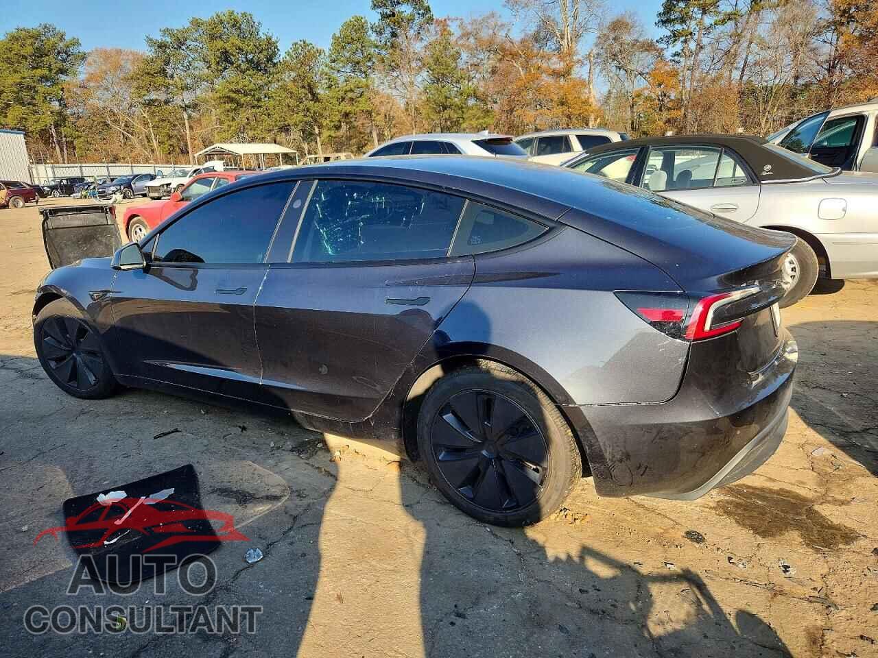 TESLA MODEL 3 2025 - 5YJ3E1EB2SF878211