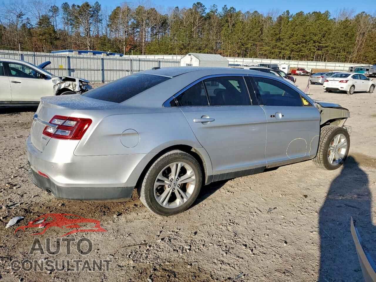FORD TAURUS 2017 - 1FAHP2E80HG135366