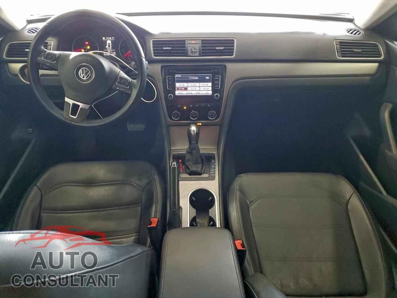 VOLKSWAGEN PASSAT 2014 - 1VWBT7A3XEC065748