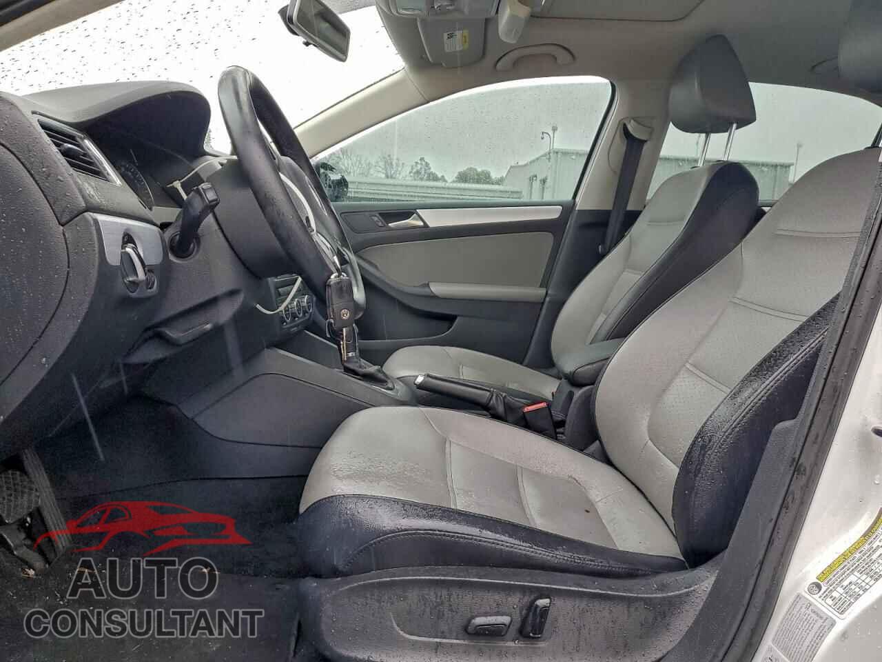 VOLKSWAGEN JETTA 2013 - 3VW637AJ7DM229941
