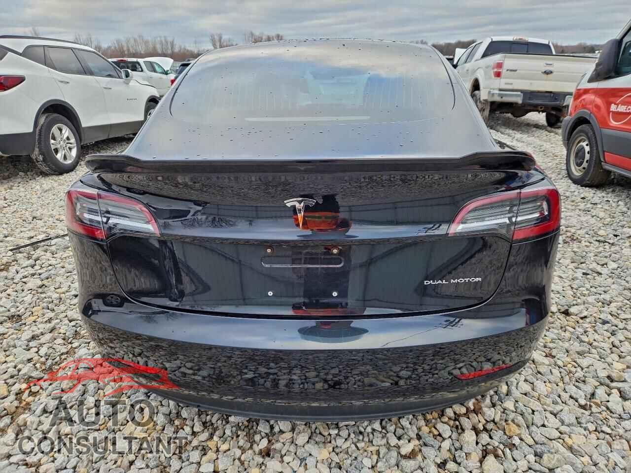 TESLA MODEL 3 2018 - 5YJ3E1EB2JF107312