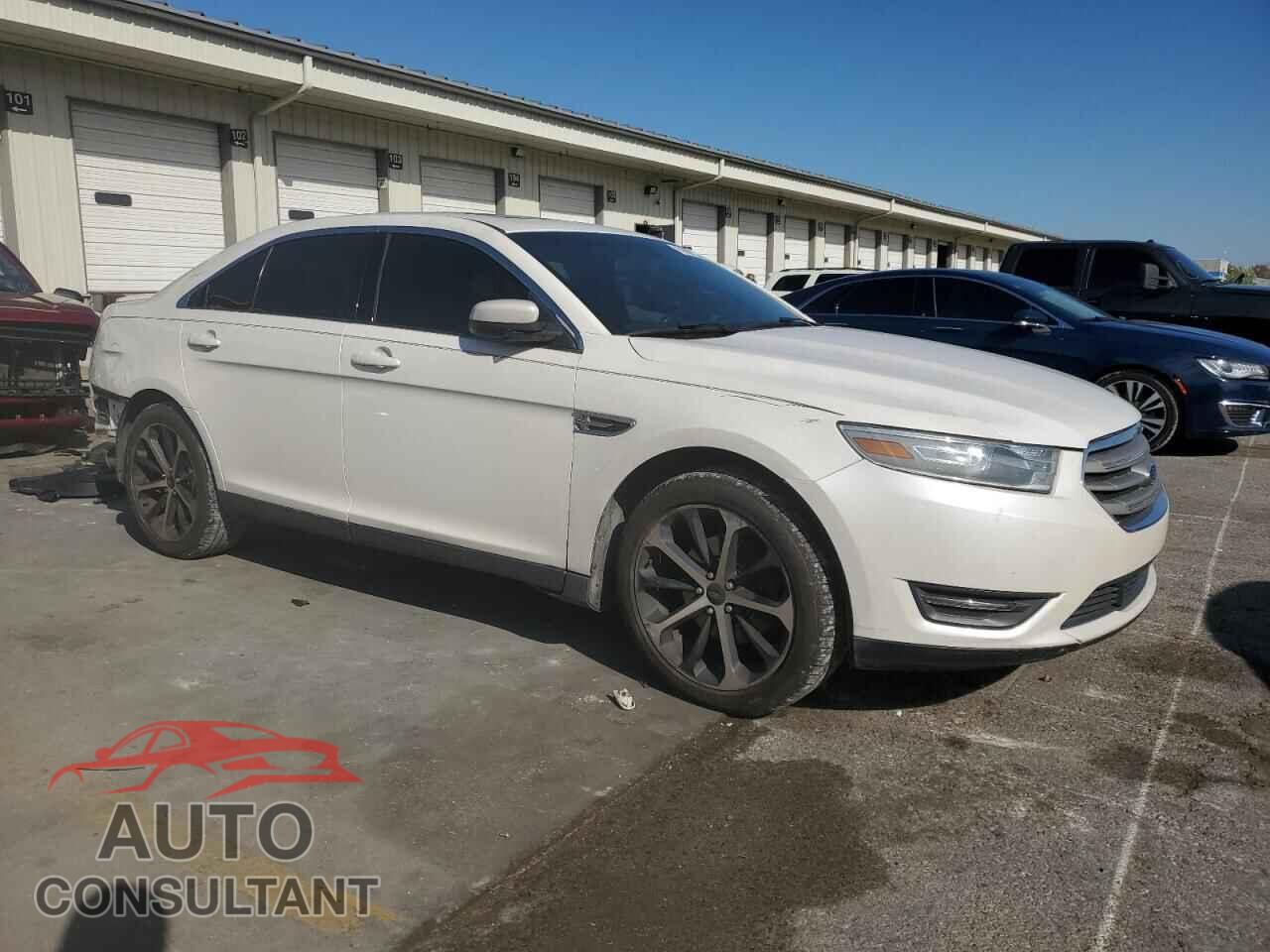 FORD TAURUS 2014 - 1FAHP2E82EG113154