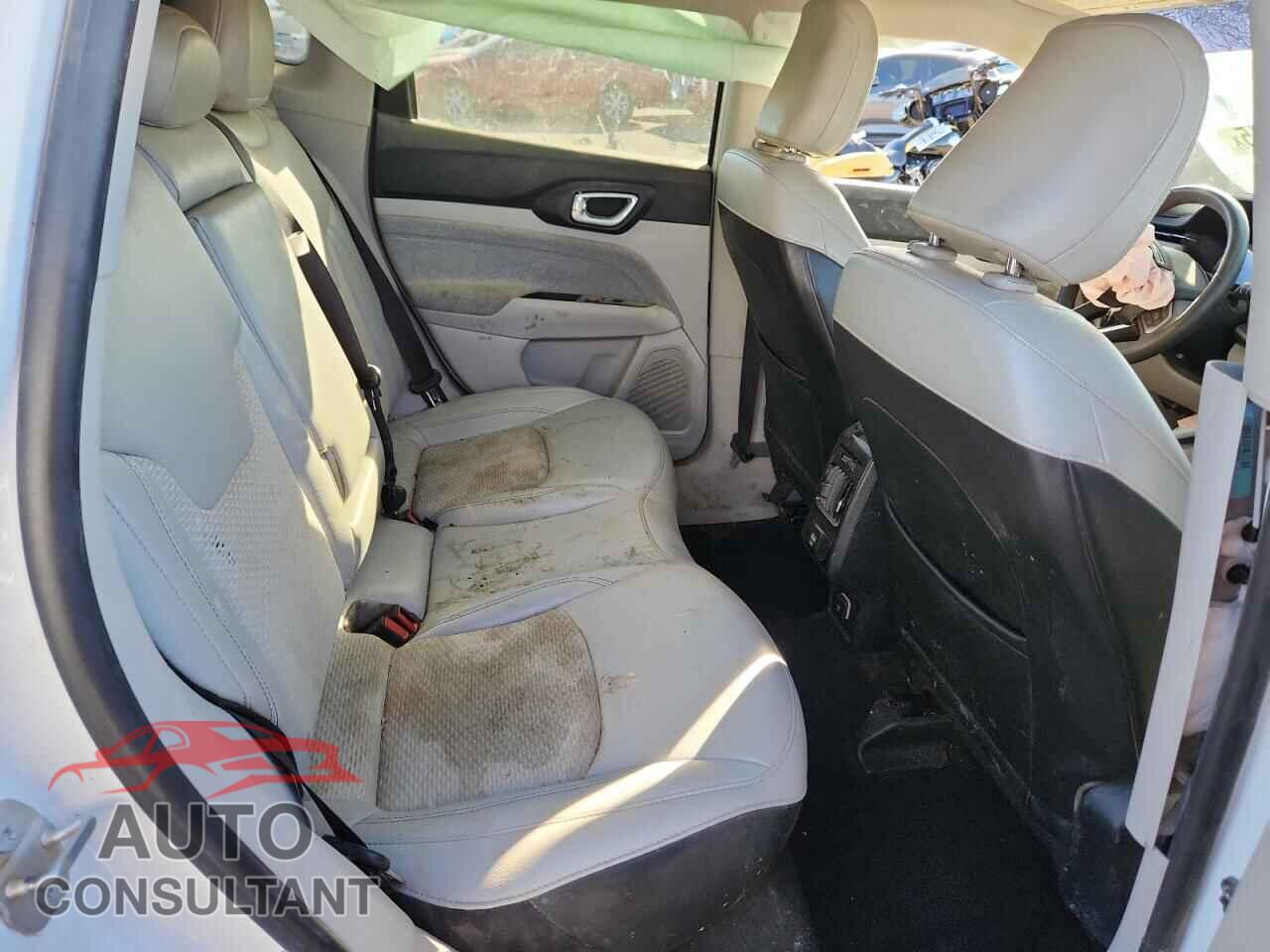 JEEP COMPASS 2022 - 3C4NJDBB7NT152134