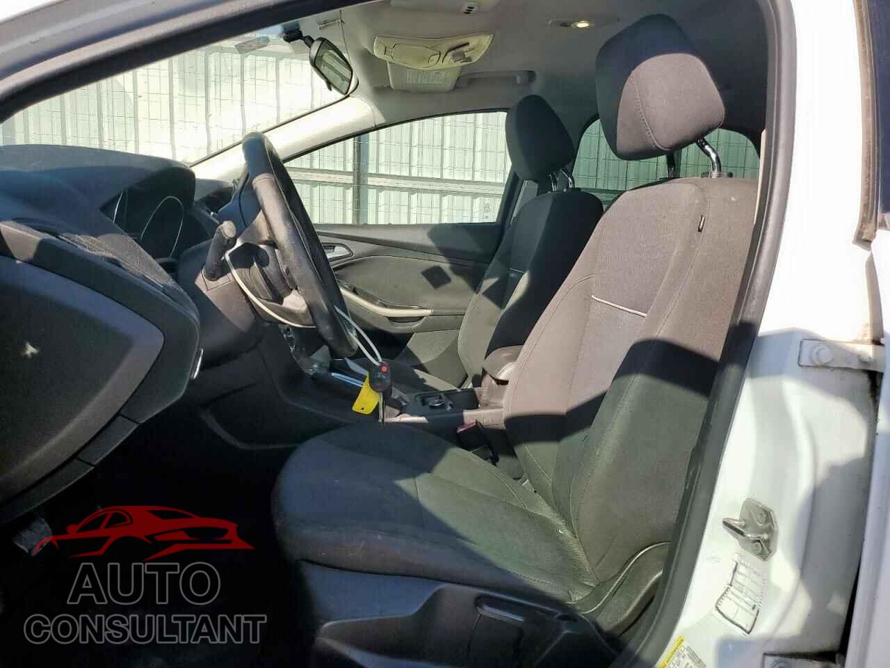 FORD FOCUS 2012 - 1FAHP3M26CL252517