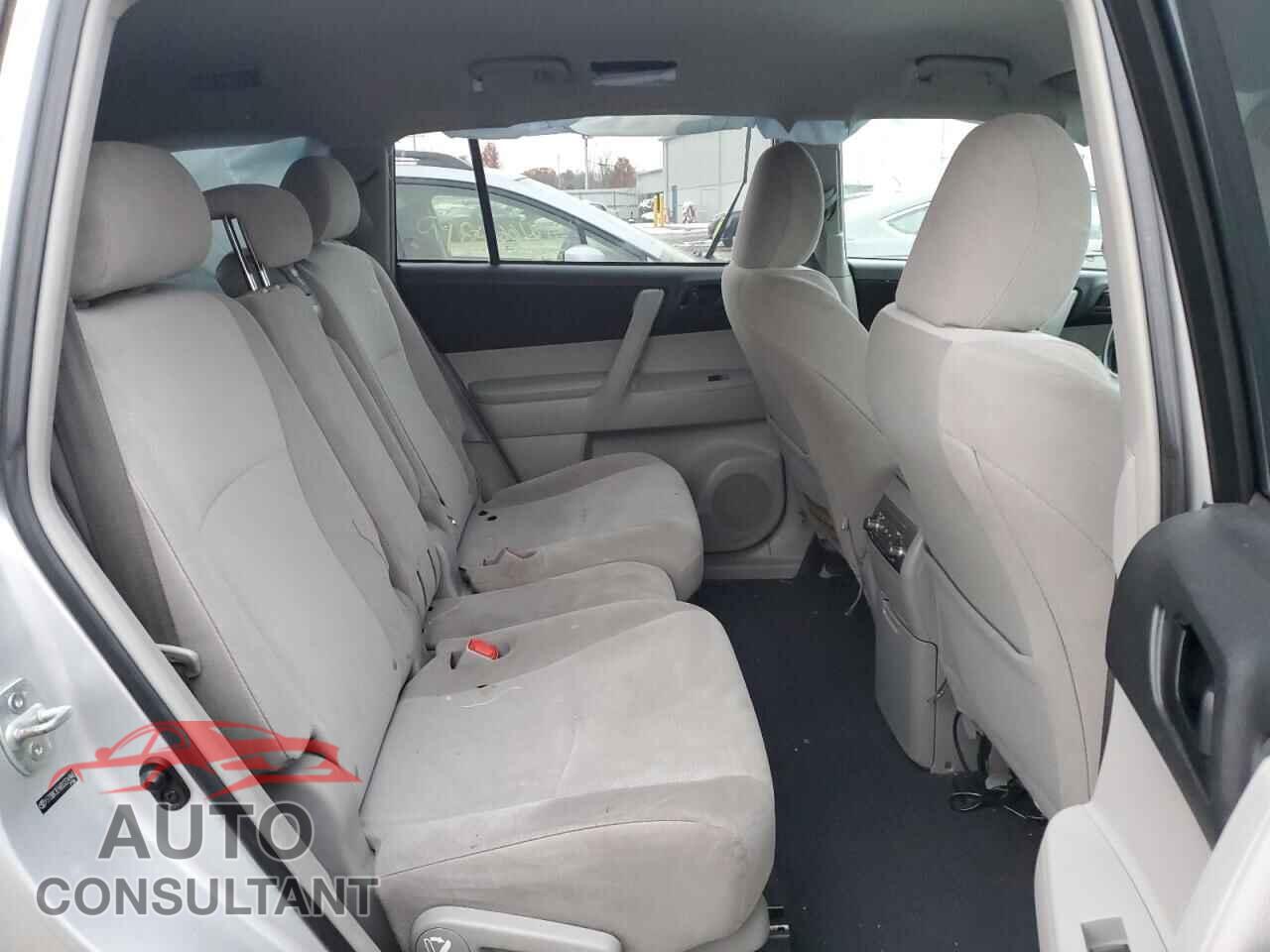 TOYOTA HIGHLANDER 2013 - 5TDBK3EH8DS224946