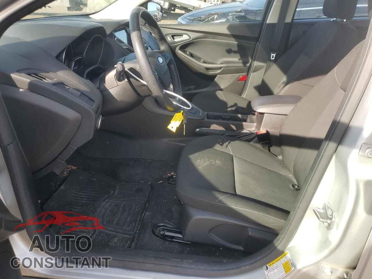 FORD FOCUS 2017 - 1FADP3H29HL263091