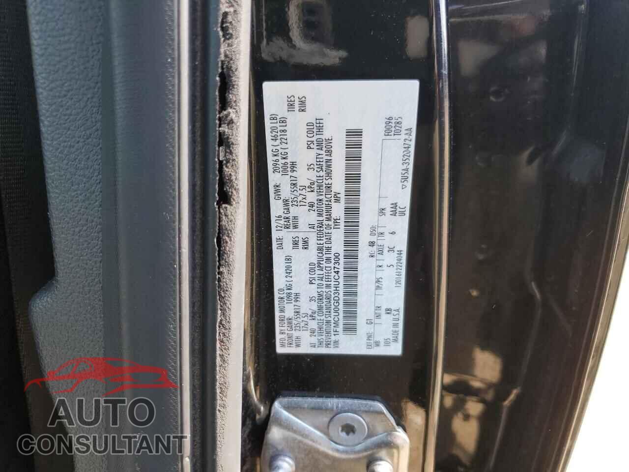 FORD ESCAPE 2017 - 1FMCU0GD3HUC47300