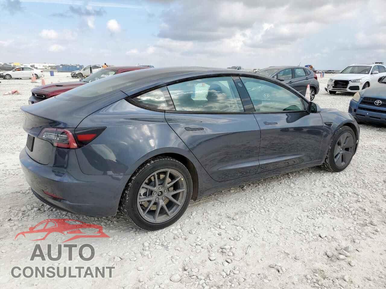 TESLA MODEL 3 2021 - 5YJ3E1EA8MF052134