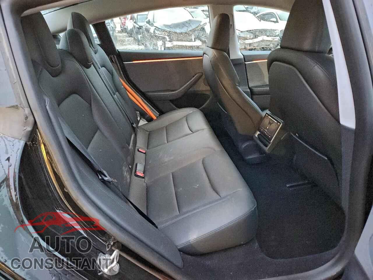 TESLA MODEL 3 2024 - 5YJ3E1EA4RF732832