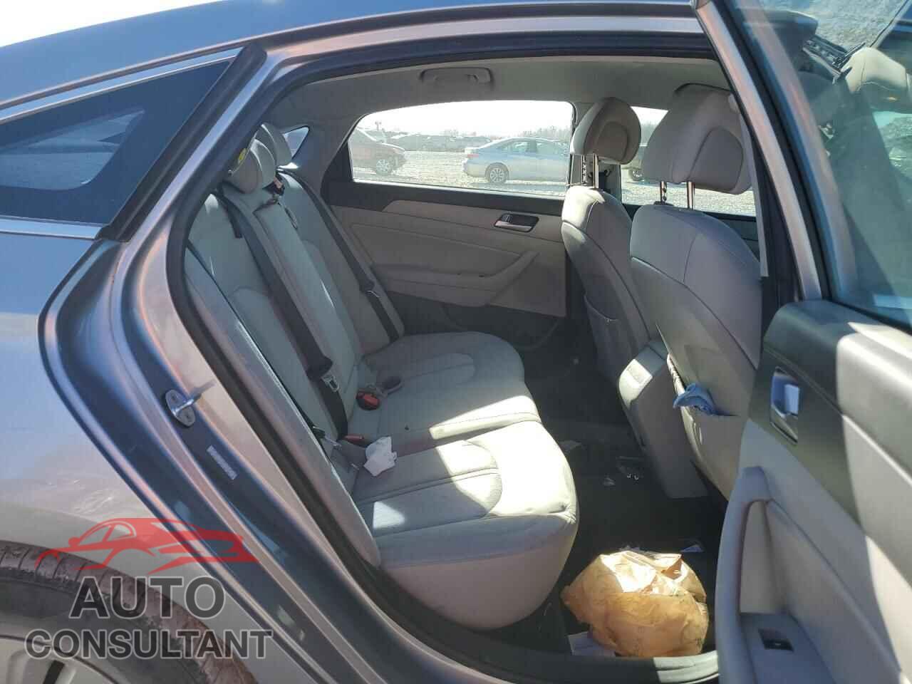 HYUNDAI SONATA 2017 - KMHE24L14HA046895