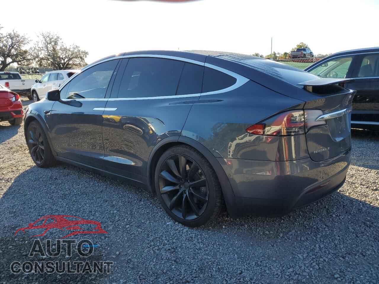 TESLA MODEL X 2017 - 5YJXCBE20HF077816
