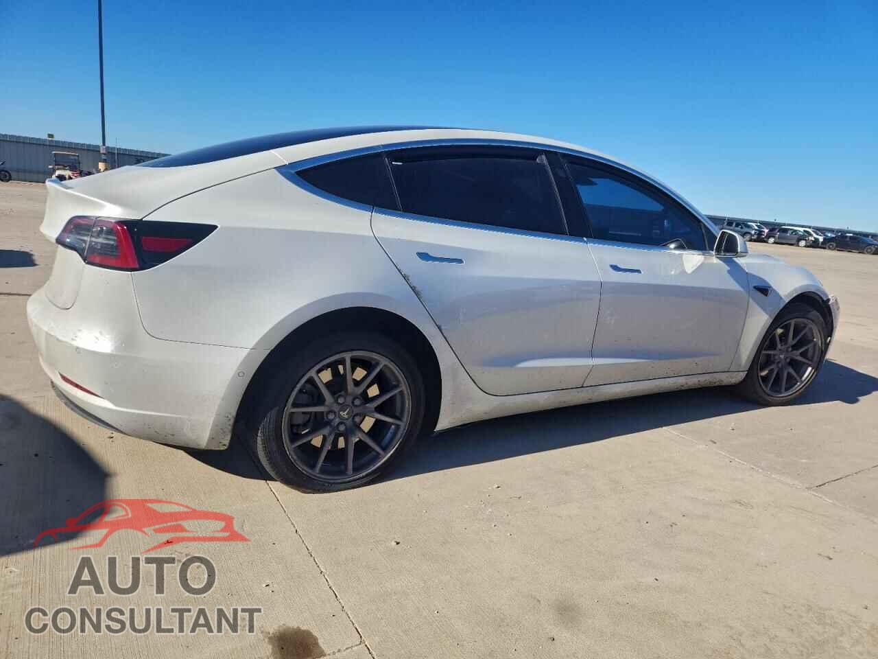 TESLA MODEL 3 2020 - 5YJ3E1EA2LF658771