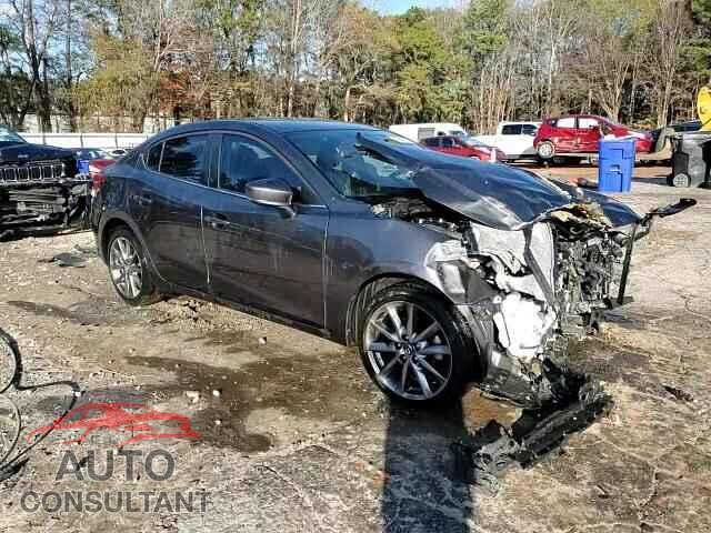 MAZDA 3 2018 - 3MZBN1V37JM228043