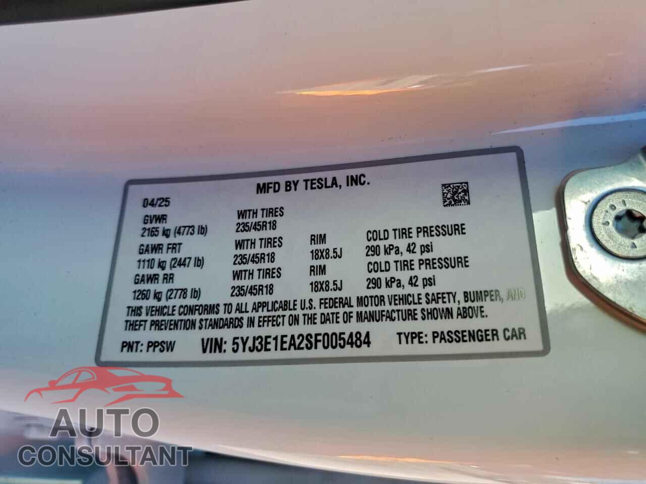 TESLA MODEL 3 2025 - 5YJ3E1EA2SF005484