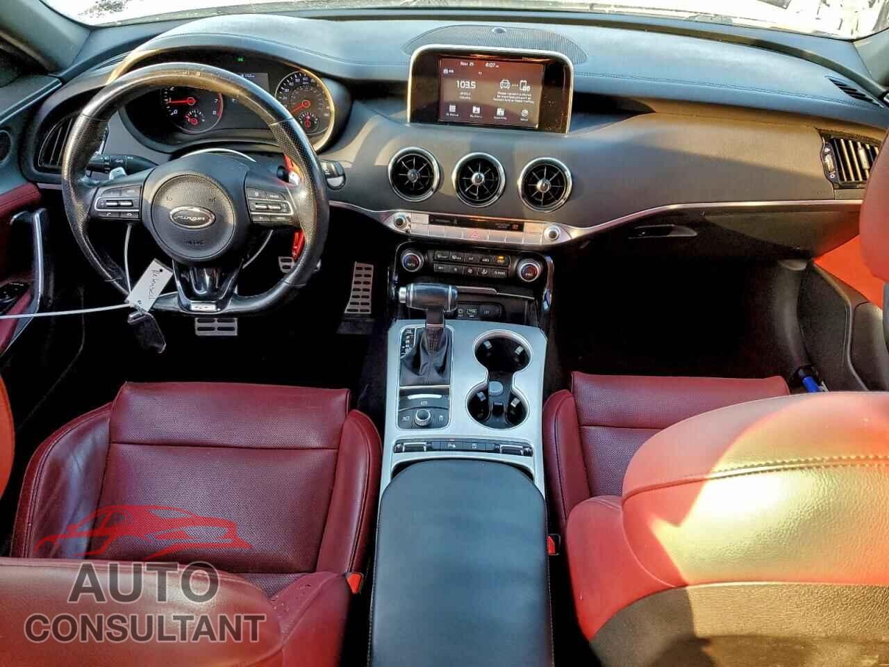KIA STINGER 2019 - KNAE35LC2K6052811