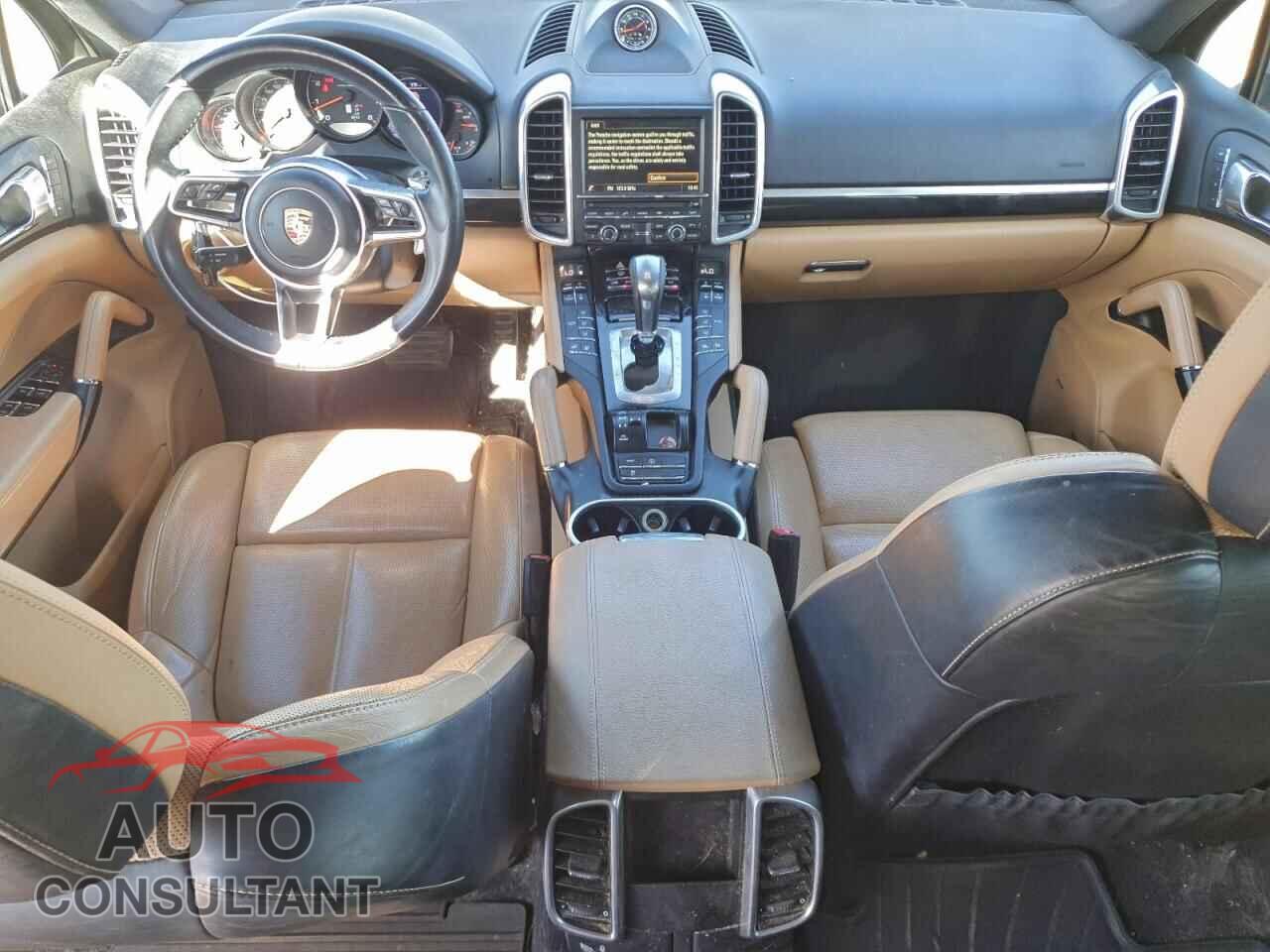 PORSCHE CAYENNE 2016 - WP1AA2A23GLA02975