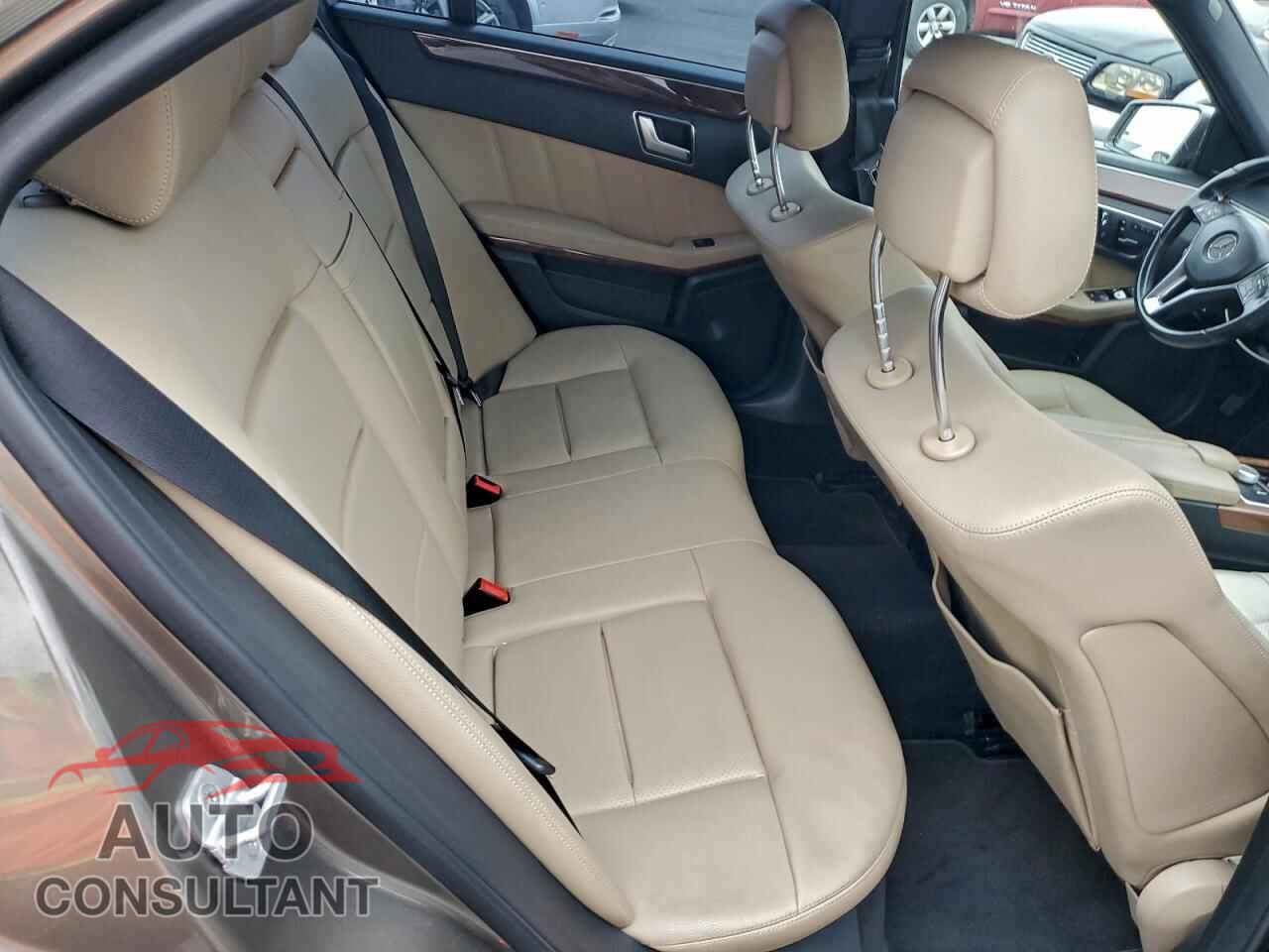 MERCEDES-BENZ E-CLASS 2012 - WDDHF5KBXCA643649