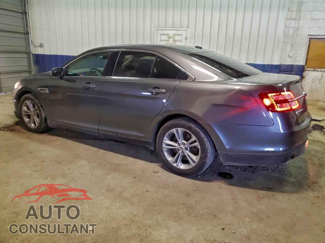 FORD TAURUS 2015 - 1FAHP2D89FG133114