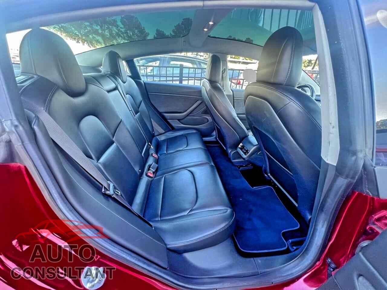TESLA MODEL 3 2018 - 5YJ3E1EA4JF007090