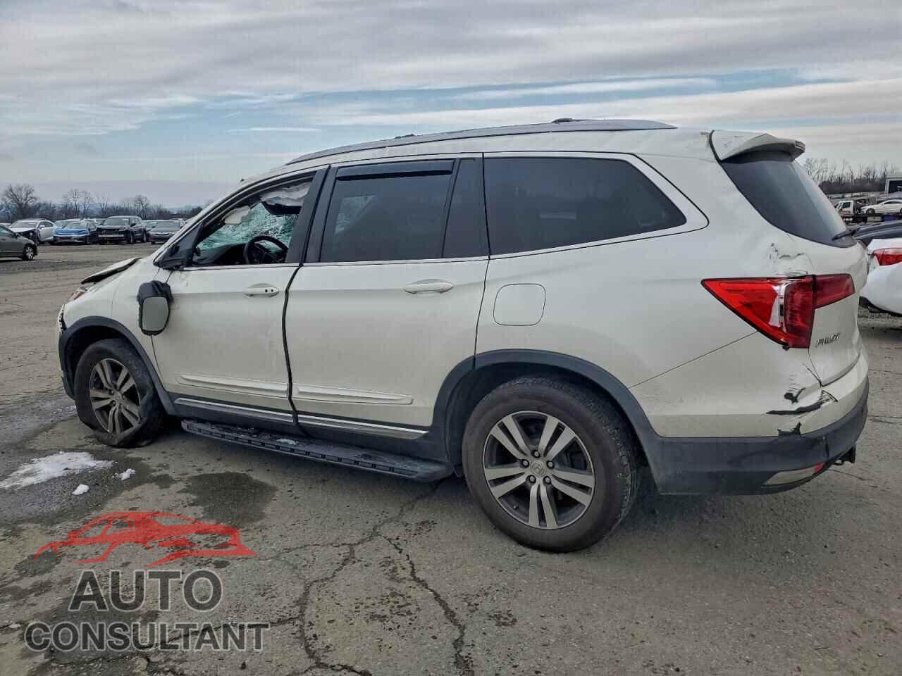HONDA PILOT 2017 - 5FNYF6H62HB041904