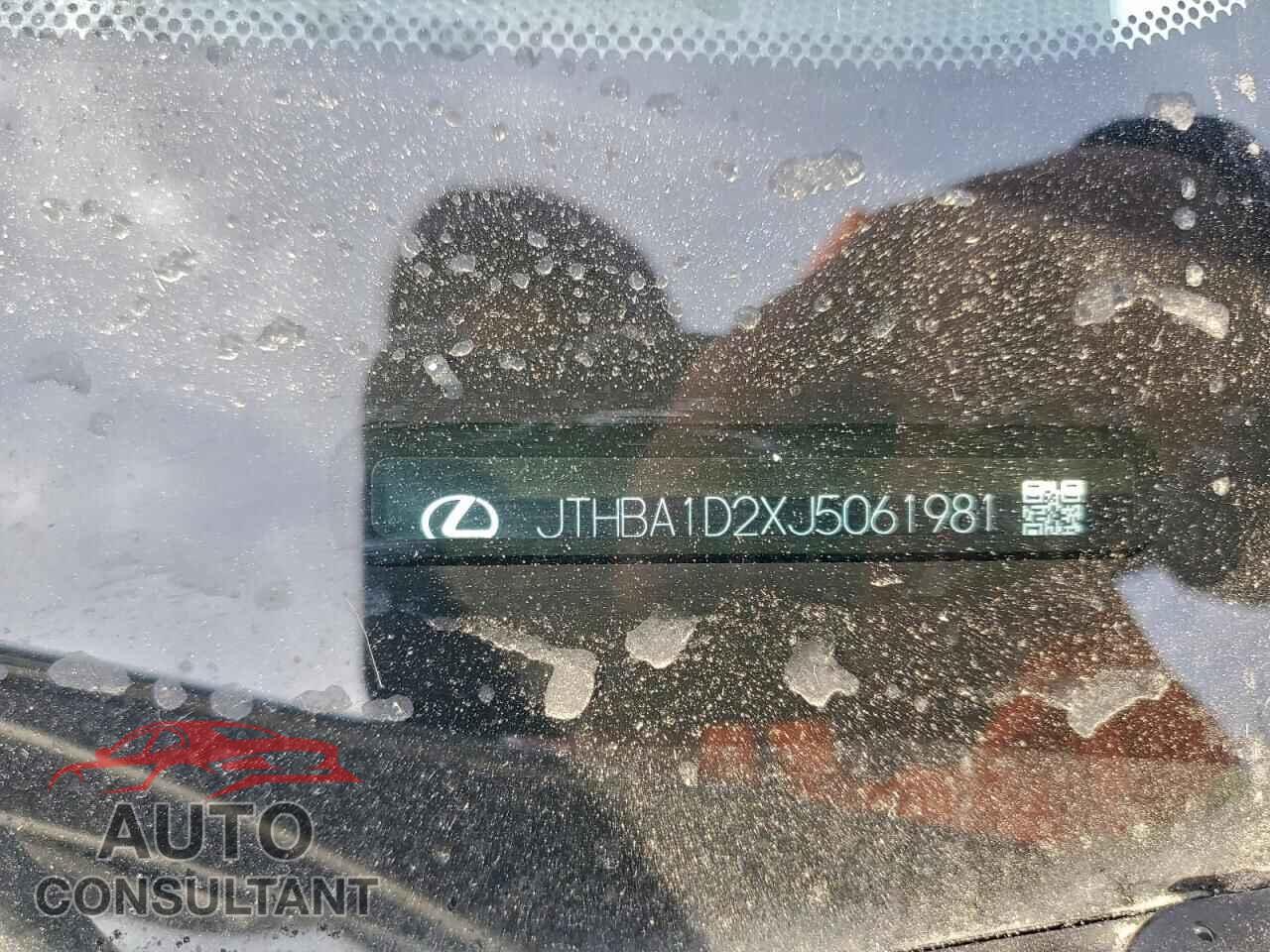 LEXUS IS 2018 - JTHBA1D2XJ5061981