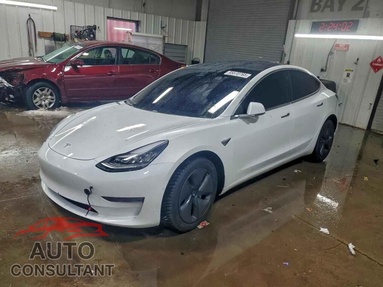 TESLA MODEL 3 2019 - 5YJ3E1EB5KF469183