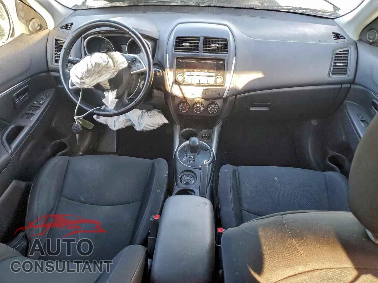 MITSUBISHI OUTLANDER 2014 - 4A4AR3AU3EE024731