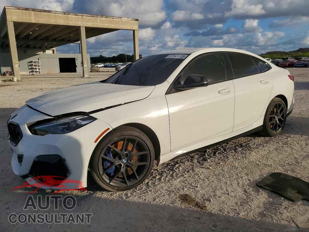 BMW M2 2021 - WBA13AL01M7H06789