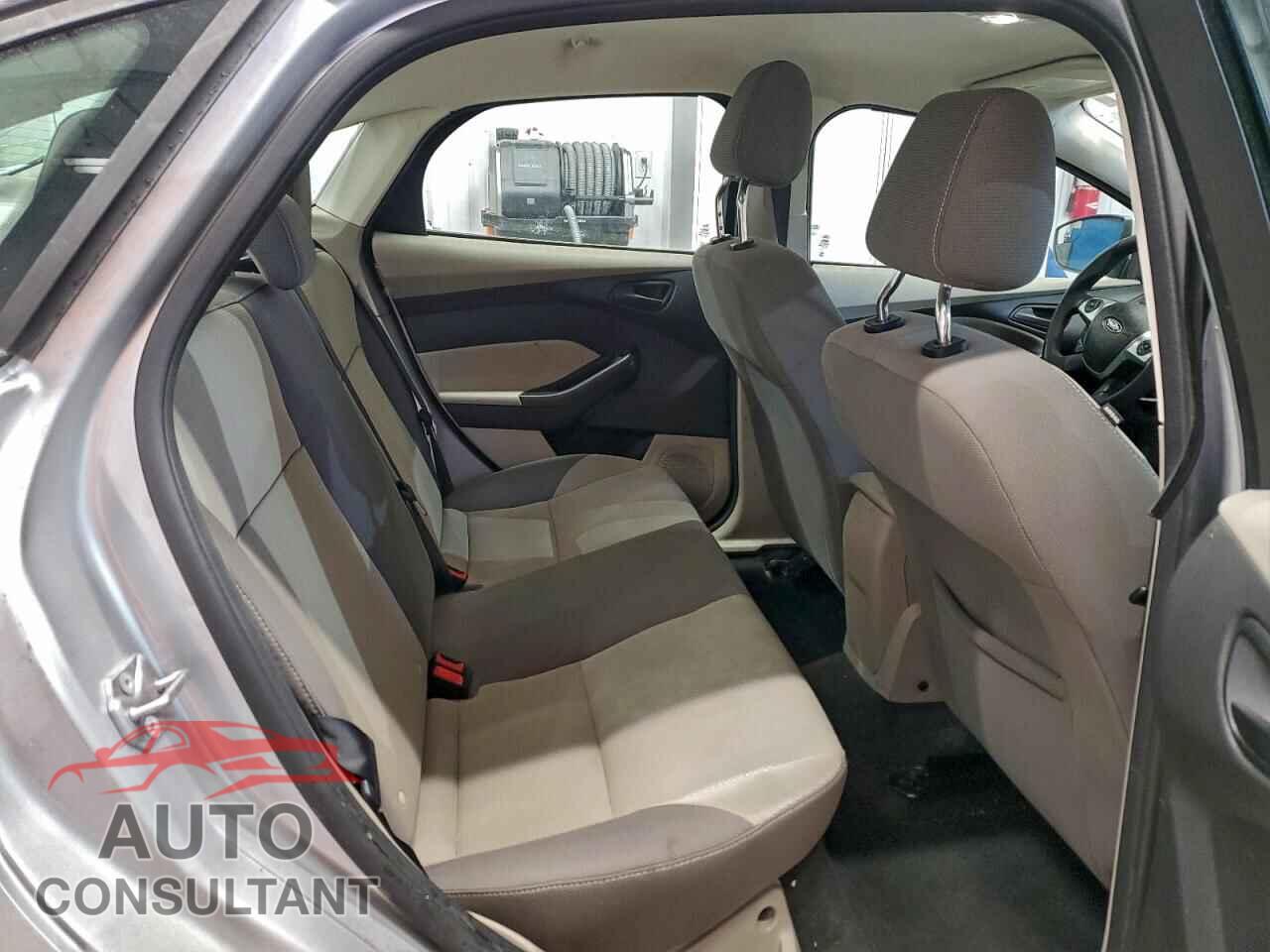 FORD FOCUS 2012 - 1FAHP3F21CL171471